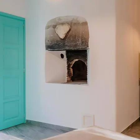 Xerolithia Aparthotel